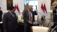 Bill Gates: Dari Raja Software ke Pahlawan Kemanusiaan