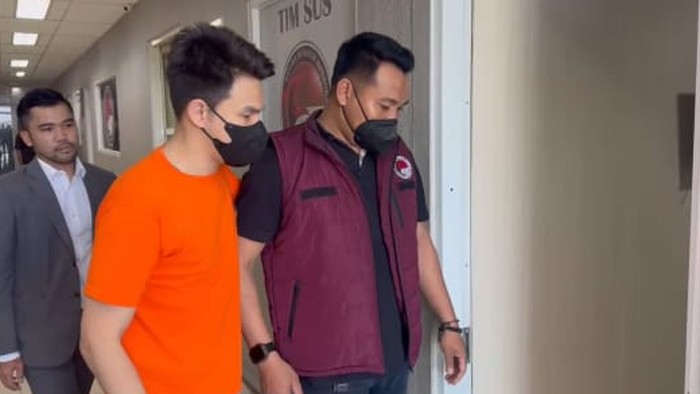 Hasil Tes Urine Jonathan Frizzy: Kasus Vape Obat Keras Terungkap