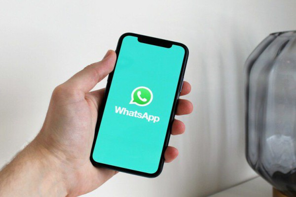 Kuasai Add Yours WhatsApp: 4 Trik Stiker Status Keren