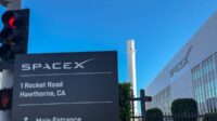 SpaceX Pecat Karyawan: Masalah Sering ke Toilet?