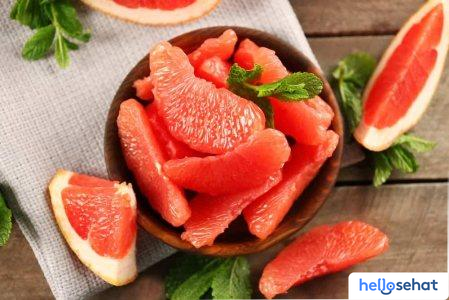 7 Manfaat Ajaib Jeruk Bali Merah: Kaya Vitamin & Antioksidan