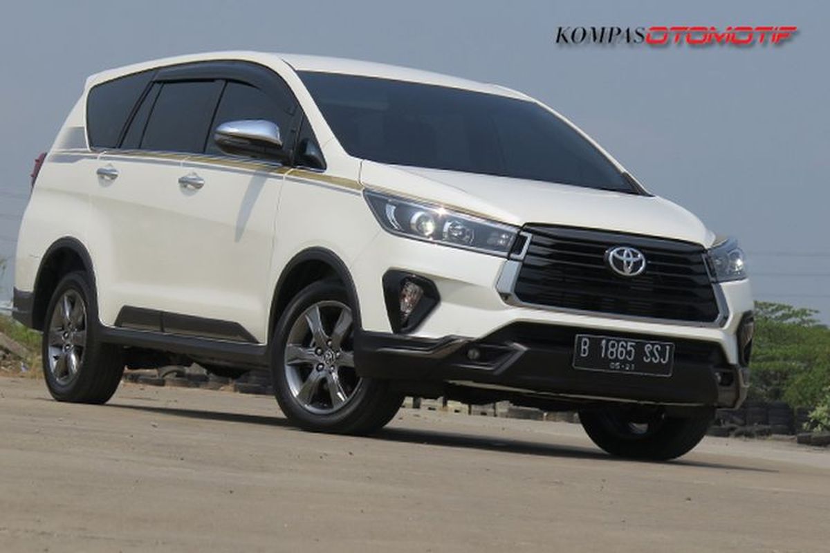 Innova Reborn Diesel Matik Bekas: Harga Mulai Rp330 Juta!