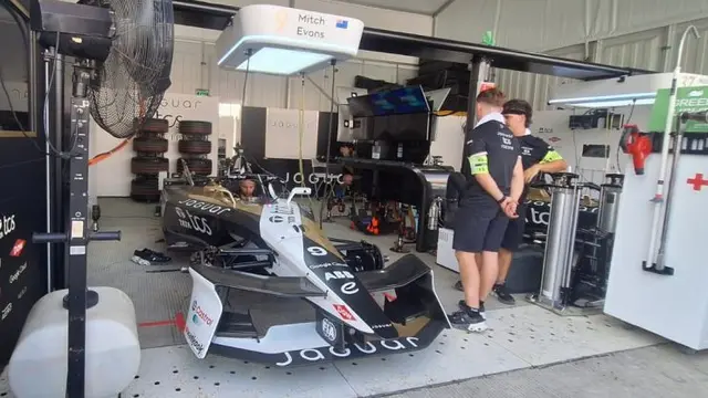 Jaguar_TCS_Racing_Siap_Raih_Kemenangan_di_Formula_E_Jakarta Jaguar TCS Racing: Siap Raih Kemenangan di Formula E Jakarta