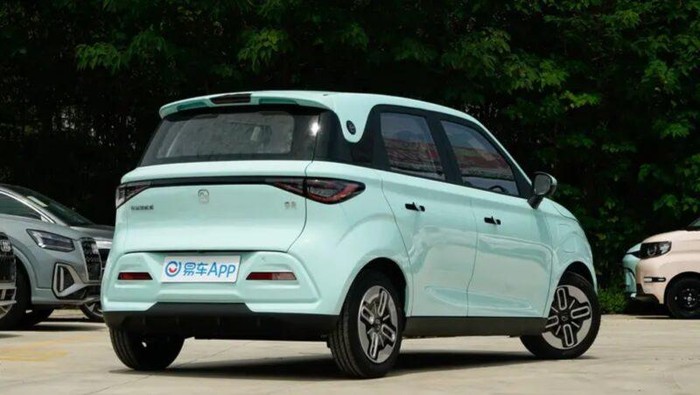 Mobil Listrik Mini Chery Rp130 Jutaan: Irit & Canggih!
