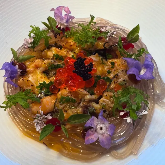 Restoran Terbaik Dunia 2025: Indonesia Absen? Ini 50 Daftarnya