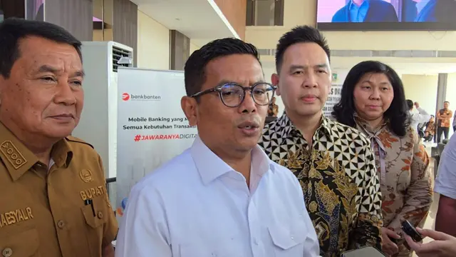 SMA Swasta Gratis Banten: Gubernur Tangani Praktik Siswa Titipan