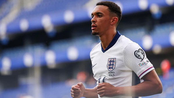 Trent Alexander-Arnold Nomor 12 Real Madrid? Rahasia Terungkap!