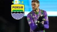Adam Przybek Terharu, Debut Persib Bandung di Bioskop!